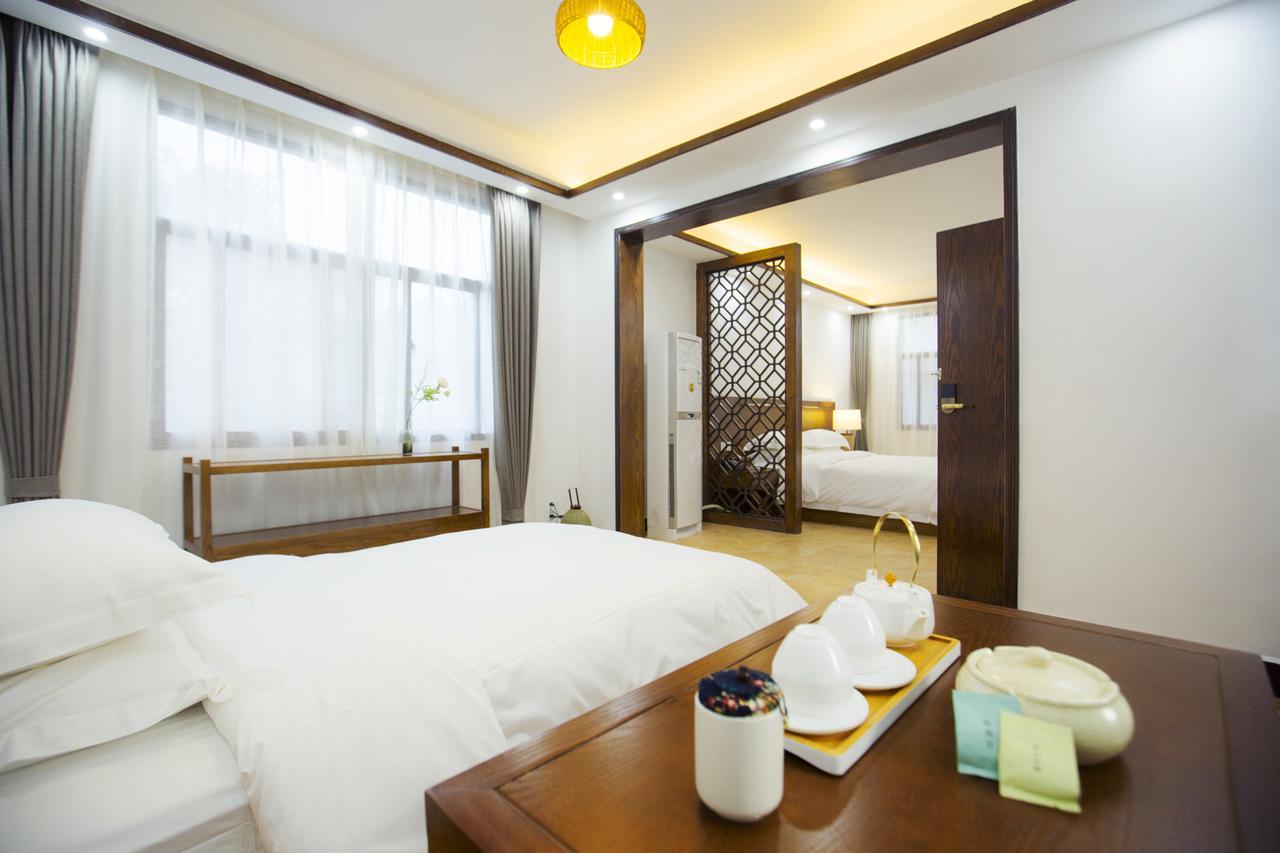 Fenghuang Poshan Inn Exterior photo